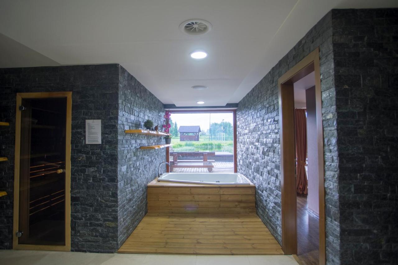 Apartman Angel Vel'ka Lomnica Exteriör bild