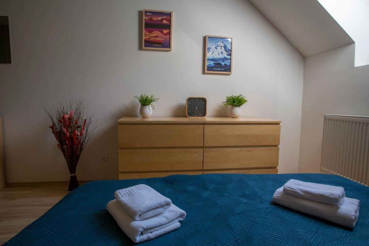 Apartman Angel Vel'ka Lomnica Exteriör bild