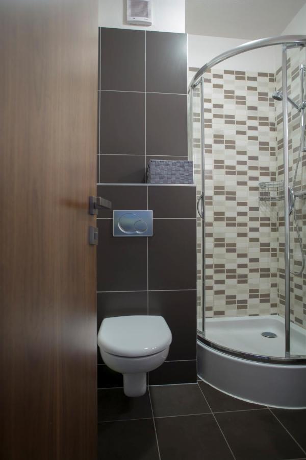 Apartman Angel Vel'ka Lomnica Exteriör bild
