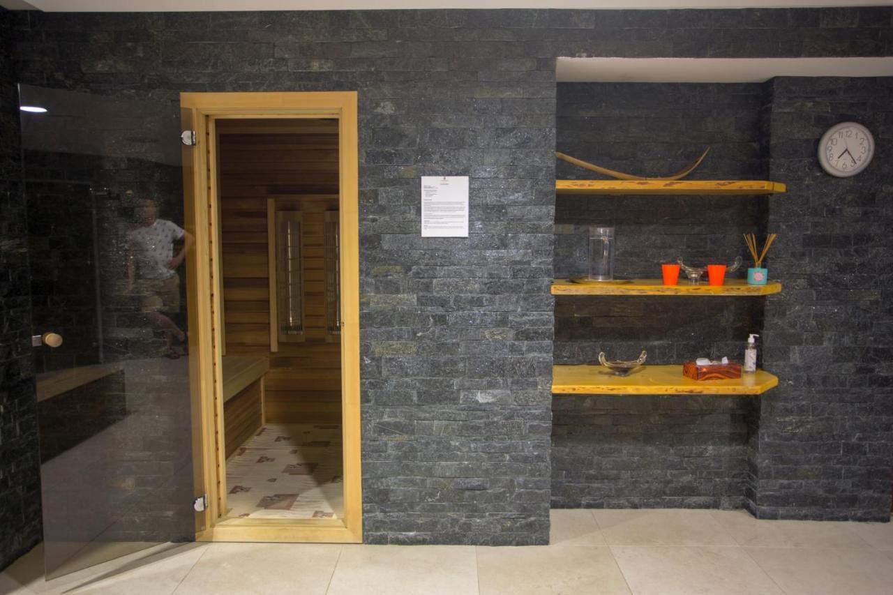Apartman Angel Vel'ka Lomnica Exteriör bild